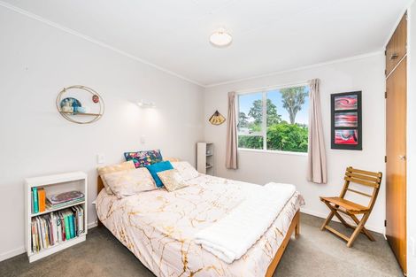 Photo of property in 42 Ruapehu Street, Paraparaumu, 5032