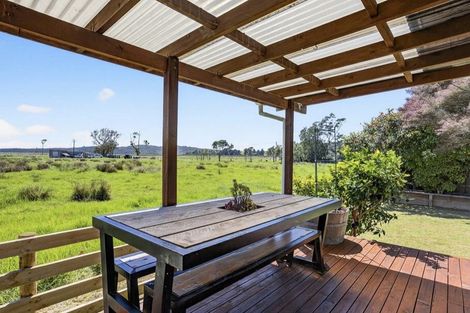 Photo of property in 55a Springs Road, Parakai, 0830