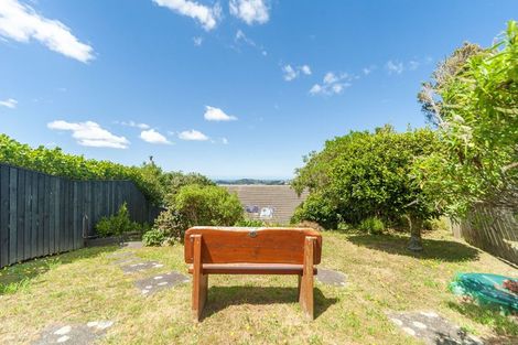 Photo of property in 3 Puketiro Avenue, Northland, Wellington, 6012