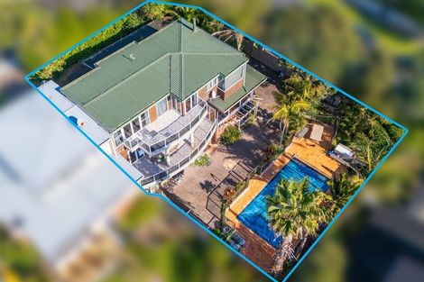 Photo of property in 31 Rothesay Bay Road, Rothesay Bay, Auckland, 0630