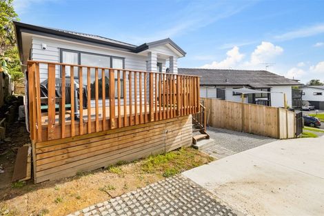 Photo of property in 8a Clearview Heights, Ranui, Auckland, 0612