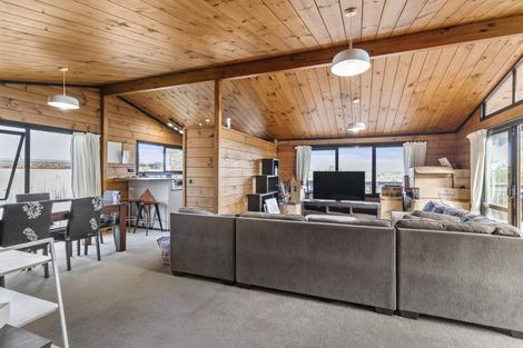 Photo of property in 29 Velma Crescent, Nawton, Hamilton, 3200