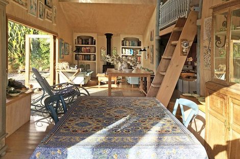 Photo of property in 76 Top Town Place, Coromandel, 3506