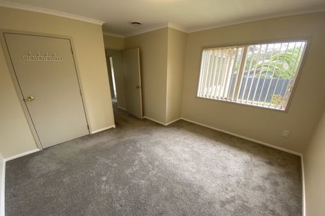 Photo of property in 7 Bibury Avenue, Henderson, Auckland, 0612