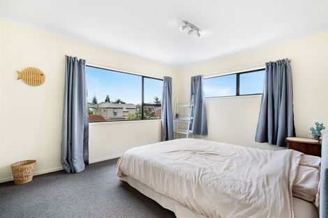 Photo of property in 2/16a Puriri Street, Takapuna, Auckland, 0622