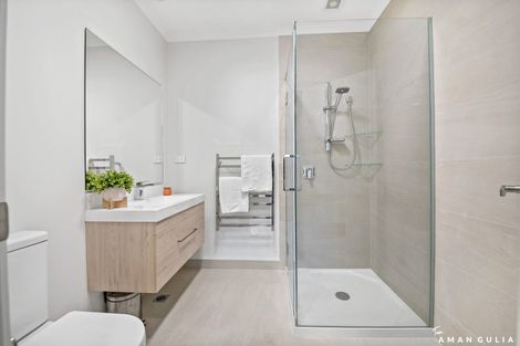 Photo of property in 72 Karepiro Drive, Stanmore Bay, Whangaparaoa, 0932