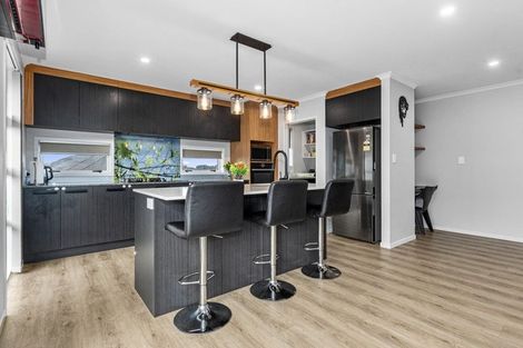 Photo of property in 12 Maui Place, Te Kamo, Whangarei, 0112