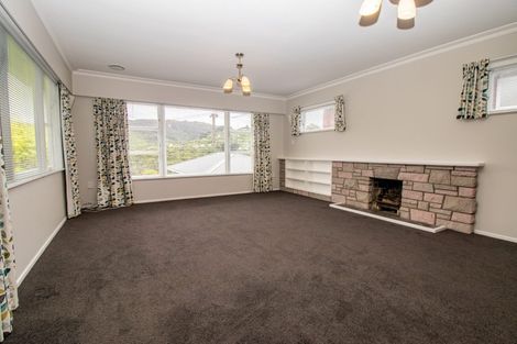 Photo of property in 74 Warwick Street, Wilton, Wellington, 6012