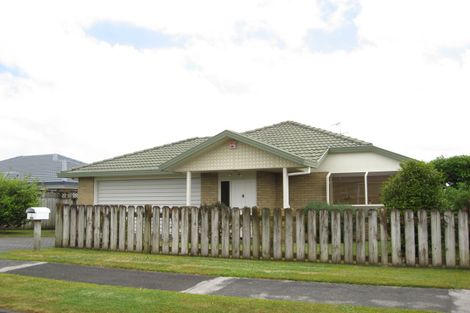Photo of property in 2 Girdhar Place, Pukekohe, 2120