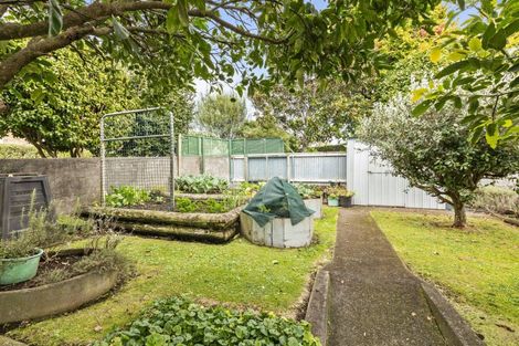 Photo of property in 71 Clawton Street, Westown, New Plymouth, 4310