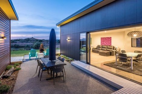 Photo of property in 27 Pingao Lane, Peka Peka, Waikanae, 5391