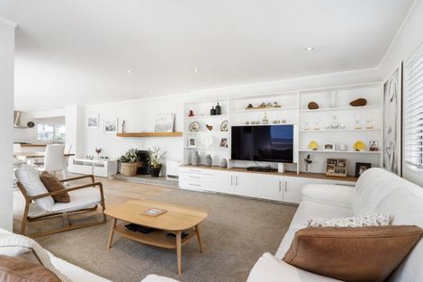 Photo of property in 106 Saint Patricks Row, Whangamata, 3620