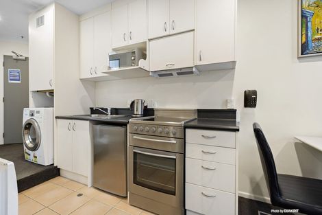 Photo of property in Terrace Garden Apartments, 7h/120 The Terrace, Wellington Central, Wellington, 6011