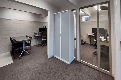 Photo of property in 97a Glanmire Road, Newlands, Wellington, 6037