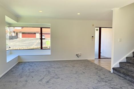 Photo of property in 6/30 Roanoke Way, Albany, Auckland, 0632