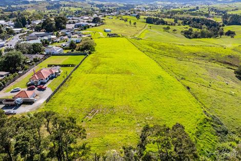 Photo of property in 6 Whaka Street, Maungaturoto, 0520