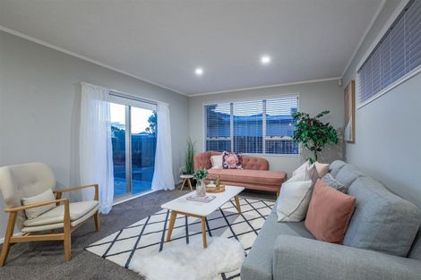 Photo of property in 41 Cleat Street, Whitby, Porirua, 5024