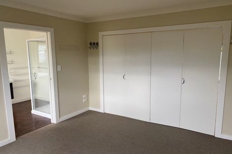 Photo of property in 8a Neeve Place, Taradale, Napier, 4112