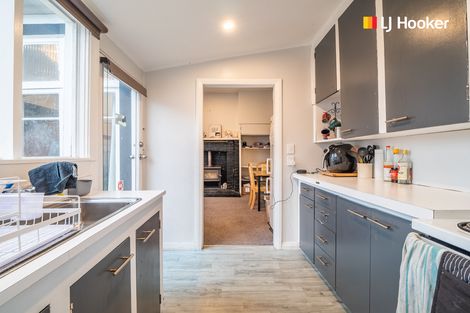 Photo of property in 8 Osmond Street, South Dunedin, Dunedin, 9012