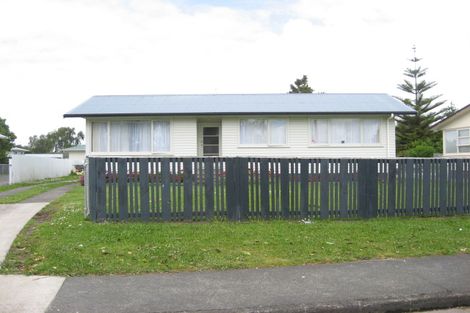 Photo of property in 30 Jupiter Street, Rosehill, Papakura, 2113