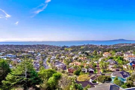 Photo of property in 192a Browns Bay Road, Murrays Bay, Auckland, 0630