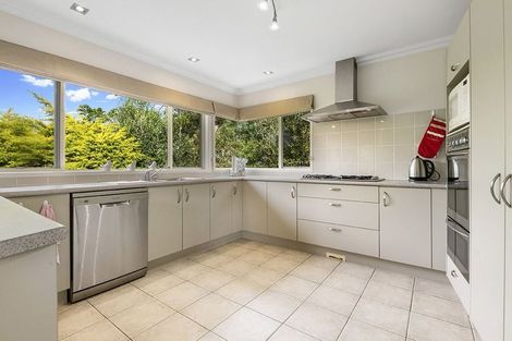 Photo of property in 6 Rivervale Grove, Stanmore Bay, Whangaparaoa, 0932