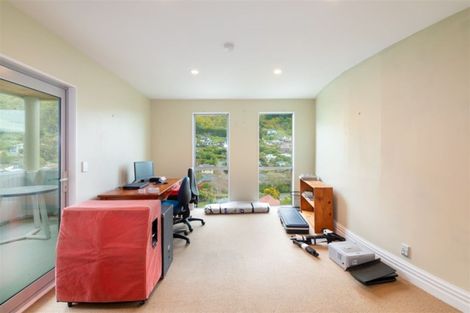 Photo of property in 4 Rockcrest Lane, Cashmere, Christchurch, 8022