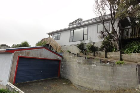 Photo of property in 2 Otonga Way, Churton Park, Wellington, 6037