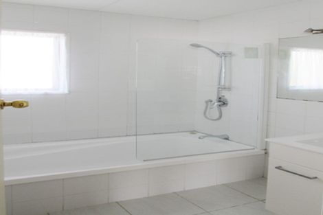 Photo of property in 26a Cosgrave Road, Papakura, 2110