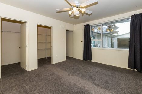 Photo of property in 21 Camelia Place, Islington, Christchurch, 8042
