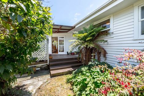 Photo of property in 12 Taverner Street, Carterton, 5713