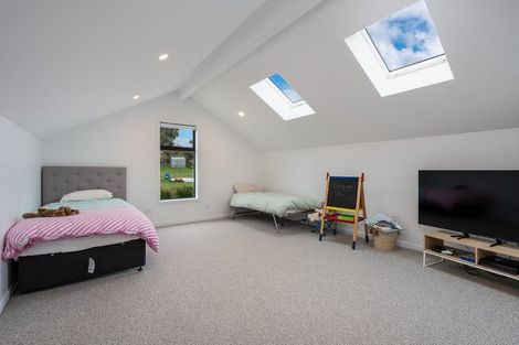 Photo of property in 4 Okahau Terrace, Warrington, 9471