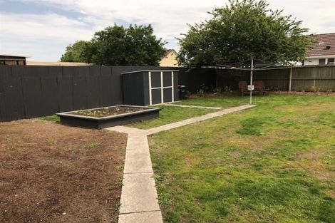 Photo of property in 35 Merrington Crescent, Aranui, Christchurch, 8061