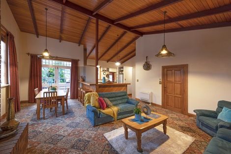 Photo of property in 1 Cashmere Avenue, Khandallah, Wellington, 6035