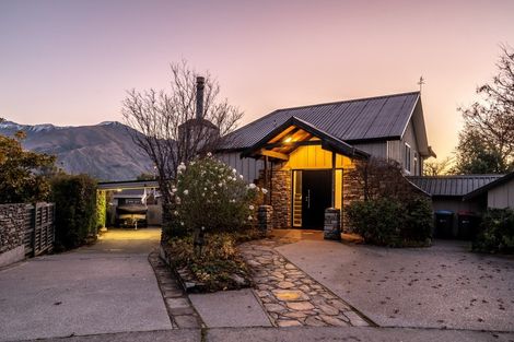 Photo of property in 15 Rowan Court, Wanaka, 9305
