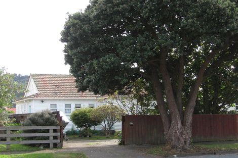 Photo of property in 15a Hunter Street, Taita, Lower Hutt, 5011