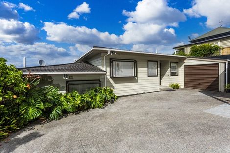 Photo of property in 2/125 Victoria Road, Devonport, Auckland, 0624