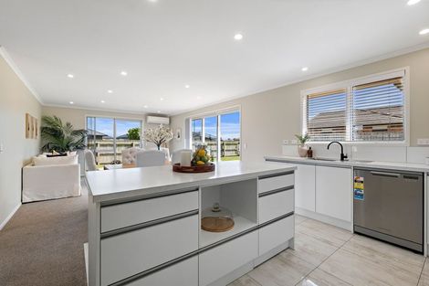 Photo of property in 1 Reremoana Close, Hawera, 4610