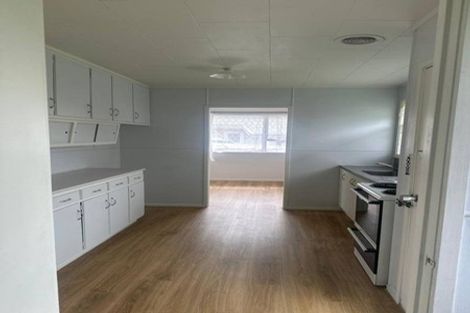 Photo of property in 1/58 Te Irirangi Drive, Clover Park, Auckland, 2019