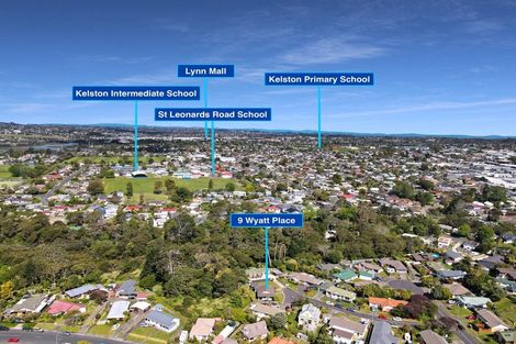 Photo of property in 9 Wyatt Place, Glendene, Auckland, 0602