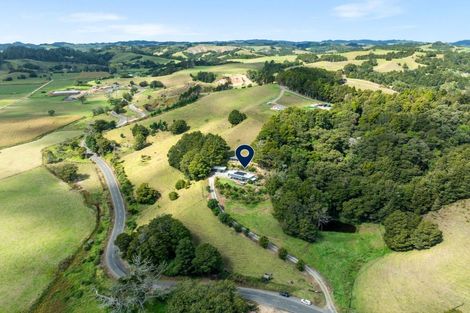 Photo of property in 442 Whananaki Road North, Opuawhanga, Hikurangi, 0181