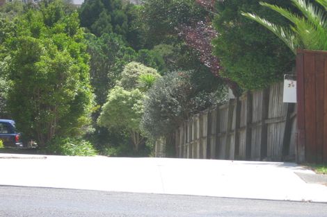 Photo of property in 73 Raleigh Road, Northcote, Auckland, 0627