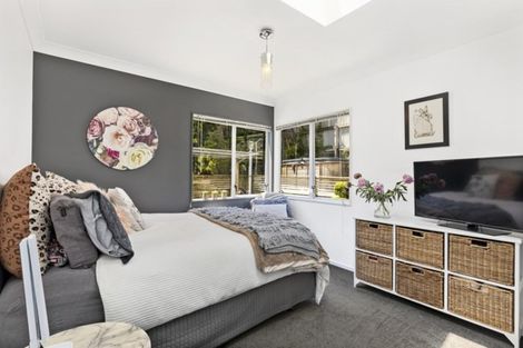 Photo of property in 115a Normandale Road, Normandale, Lower Hutt, 5010