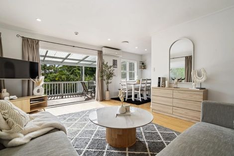 Photo of property in 19 Lanigan Street, Birkdale, Auckland, 0626