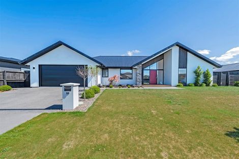 Photo of property in 29 Candlesticks Crescent, Lincoln, 7608