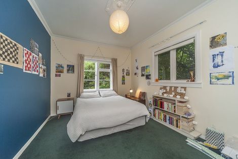 Photo of property in 10 Sunglow Avenue, Melrose, Wellington, 6023