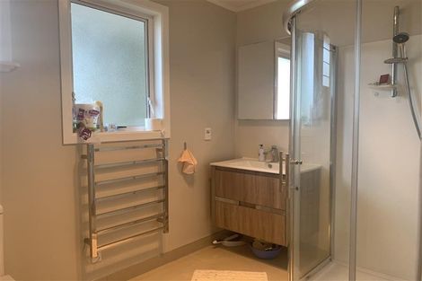 Photo of property in 106 Lincoln Road, Henderson, Auckland, 0610