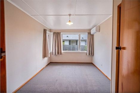 Photo of property in 17 Leicester Crescent, Hoon Hay, Christchurch, 8025