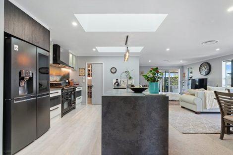 Photo of property in 14 Deans Place, Amberley, 7410