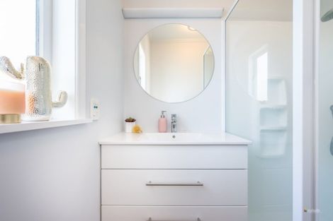 Photo of property in 7 East Street, Petone, Lower Hutt, 5012